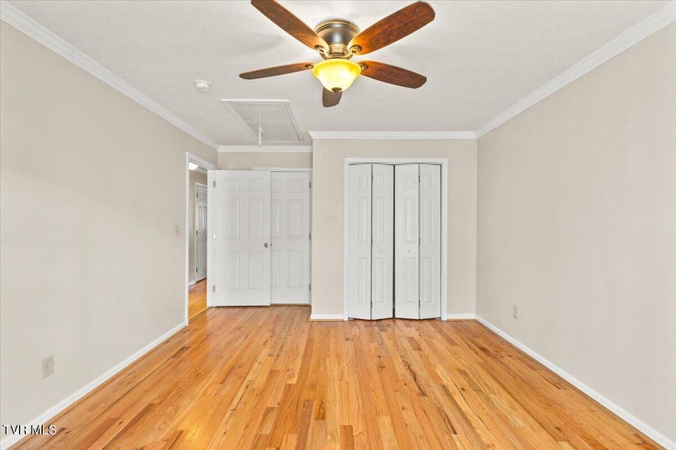 Photo #16: 703 Main Street