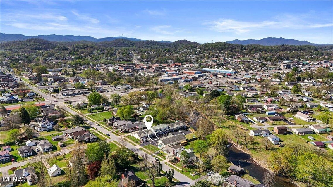 Photo #36: 703 Main Street