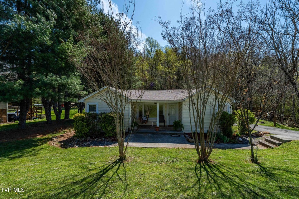 Photo #29: 1676 Tn-91 