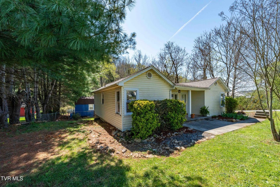 Photo #28: 1676 Tn-91 