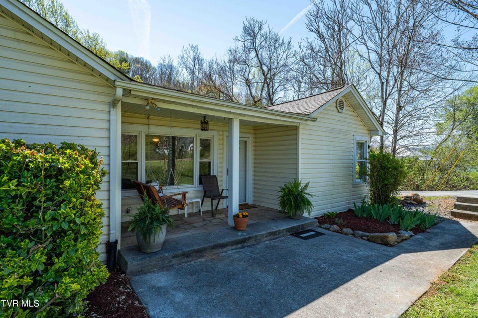 Photo #27: 1676 Tn-91 