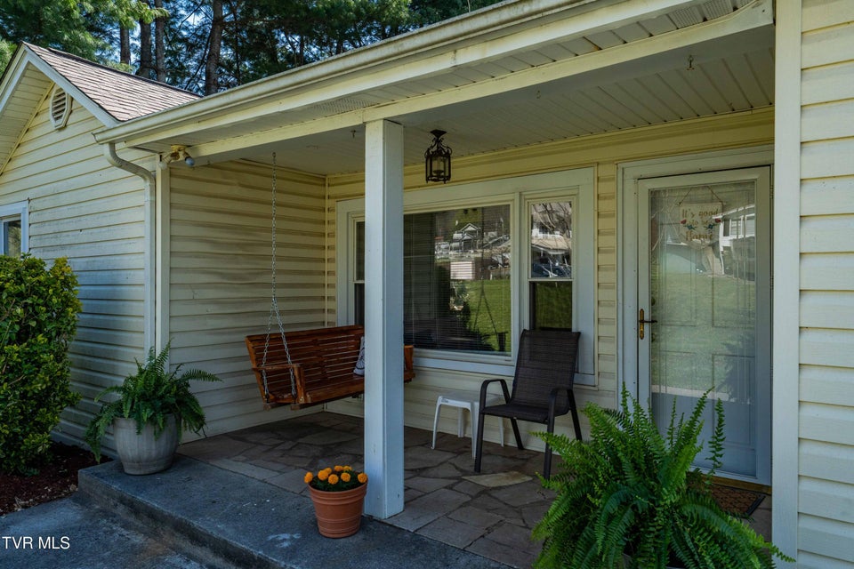 Photo #31: 1676 Tn-91 