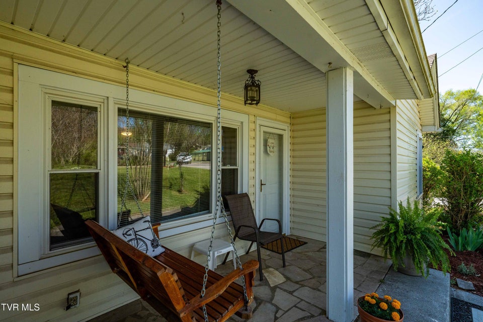 Photo #32: 1676 Tn-91 