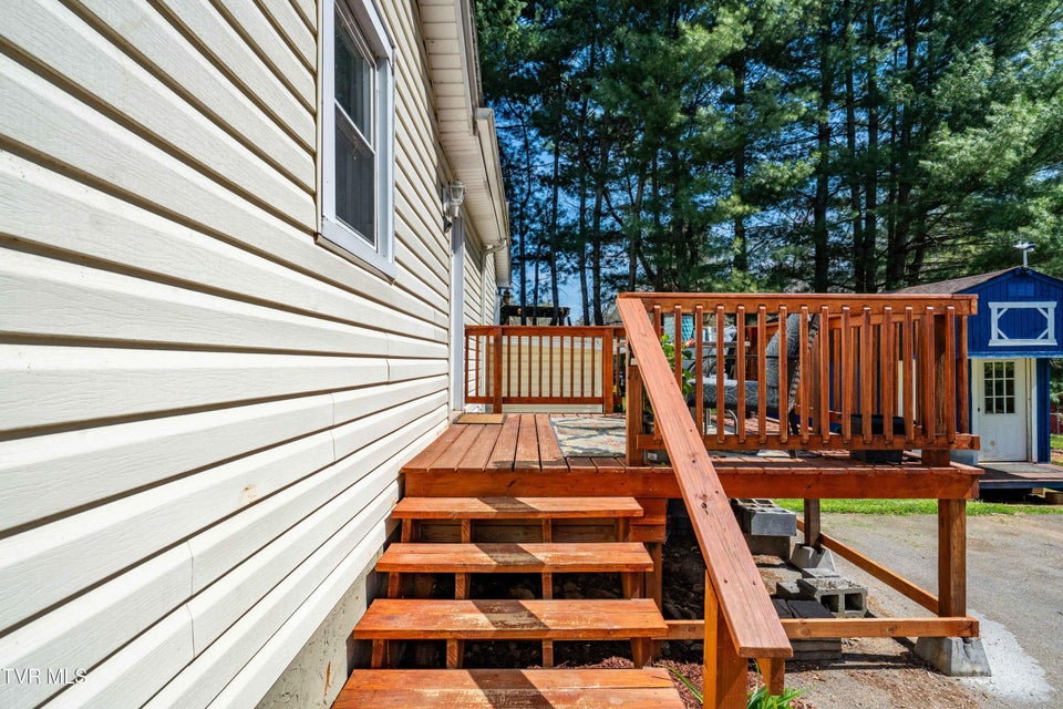 Photo #37: 1676 Tn-91 