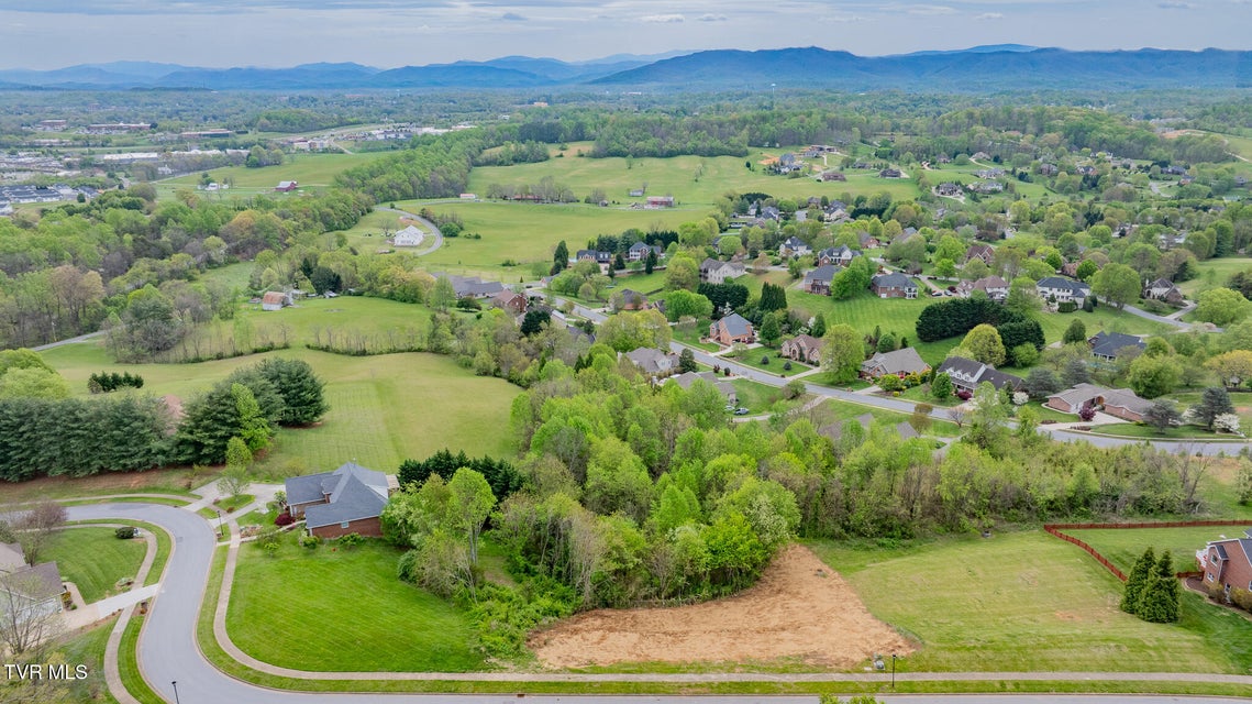 Photo #2: 119 Simmons Ridge