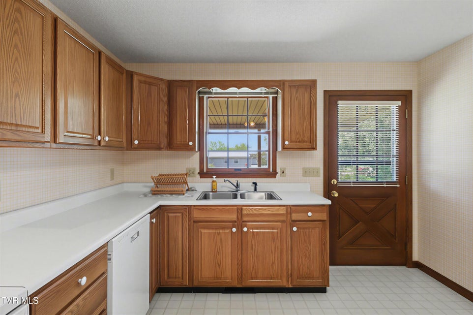 Photo #19: 108 Smokey View Drive