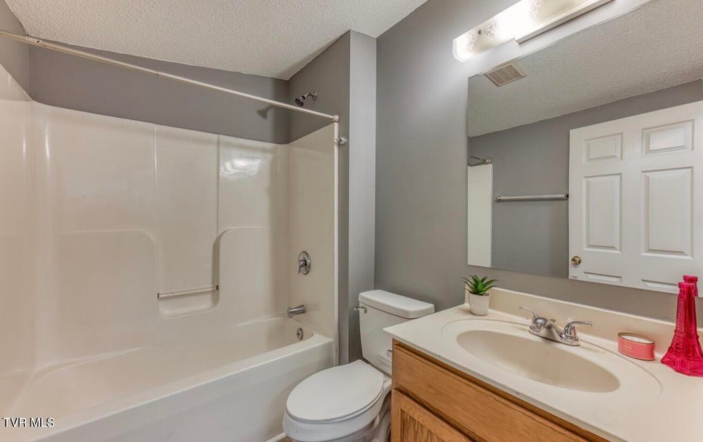 Photo #29: 1111 Lowell Street