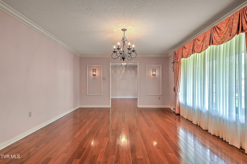 Photo #5: 2704 Suffolk Street