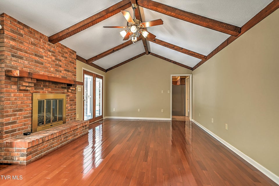 Photo #17: 2704 Suffolk Street