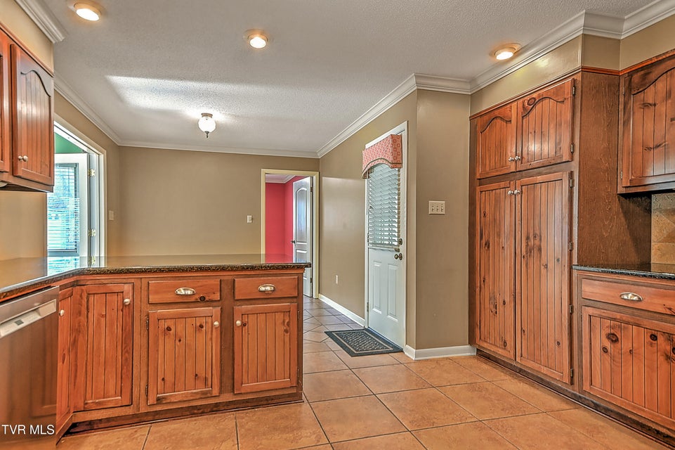 Photo #21: 2704 Suffolk Street