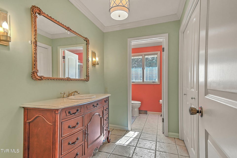 Photo #24: 2704 Suffolk Street