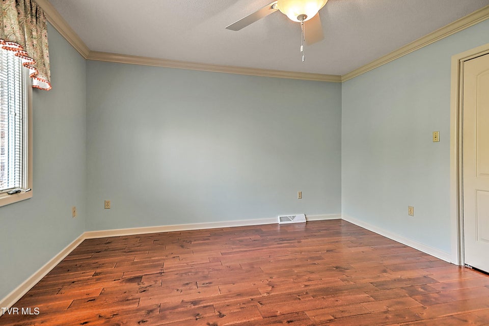 Photo #44: 2704 Suffolk Street