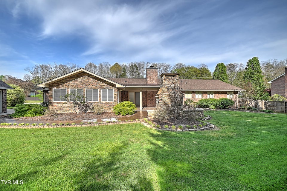 Photo #60: 2704 Suffolk Street