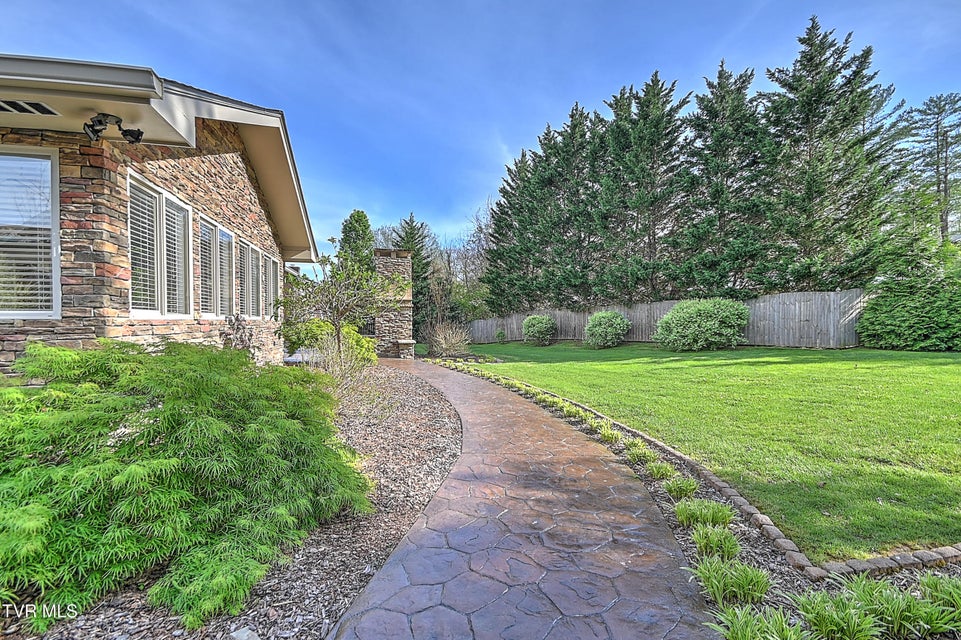 Photo #53: 2704 Suffolk Street