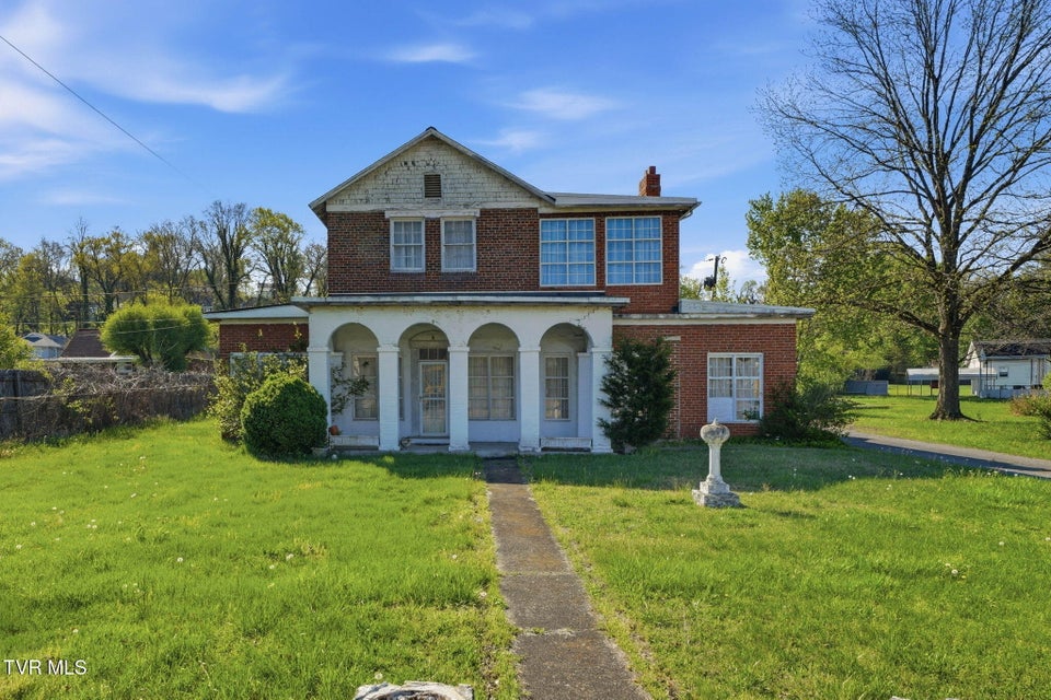 Photo #12: 3209 Memorial Boulevard