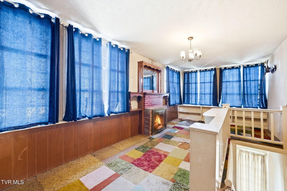 Photo #13: 3209 Memorial Boulevard