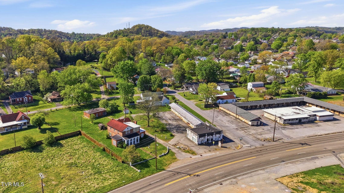 Photo #5: 3209 Memorial Boulevard