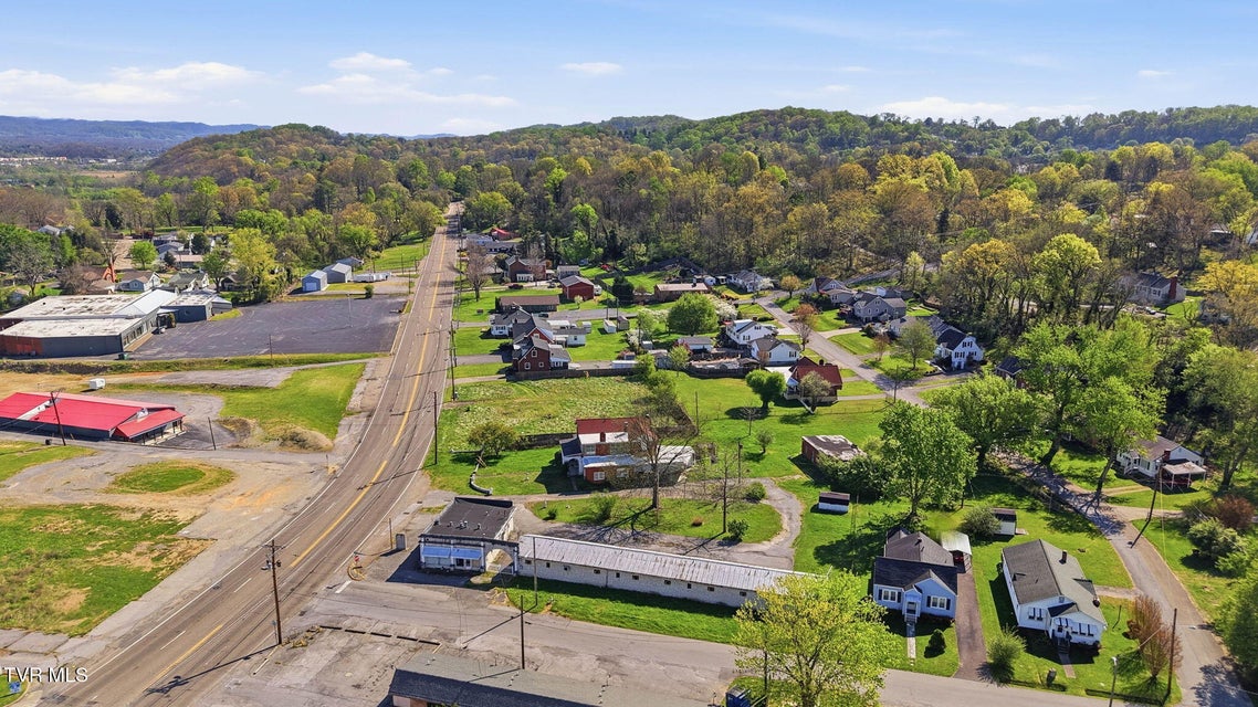 Photo #8: 3209 Memorial Boulevard