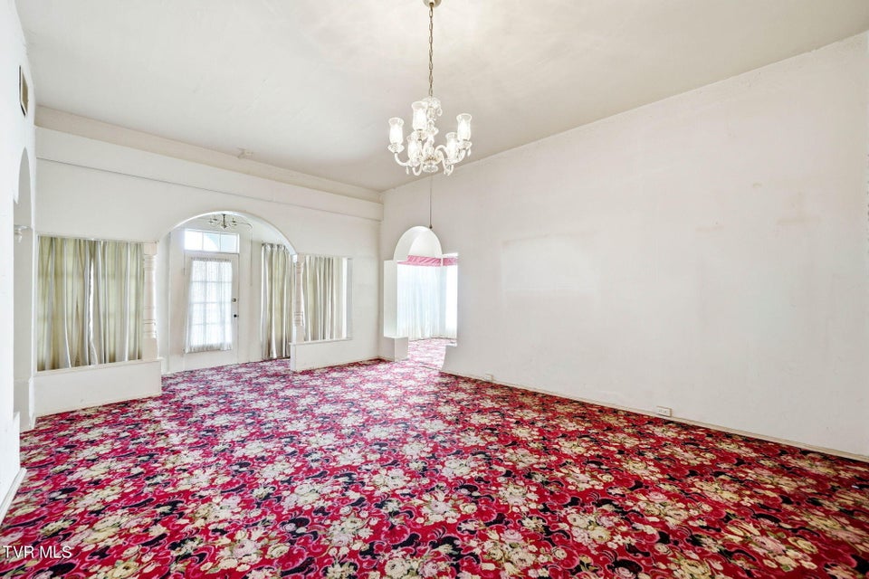 Photo #23: 3209 Memorial Boulevard