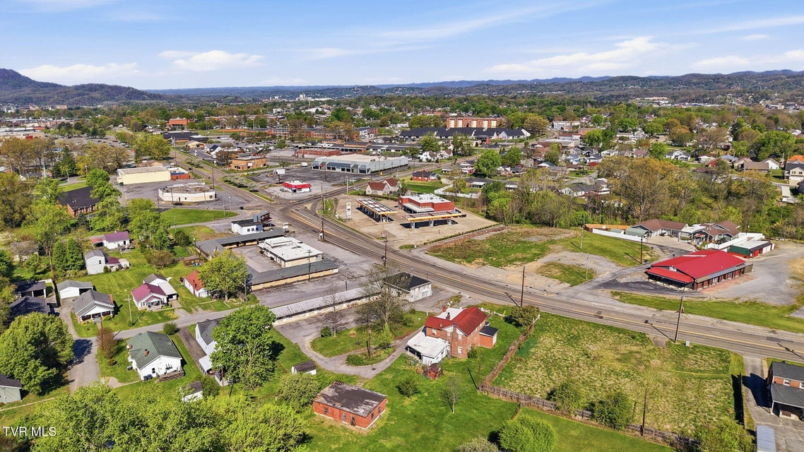 Photo #27: 3209 Memorial Boulevard