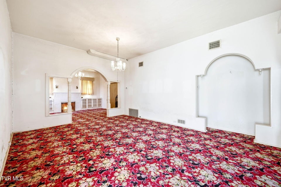 Photo #30: 3209 Memorial Boulevard