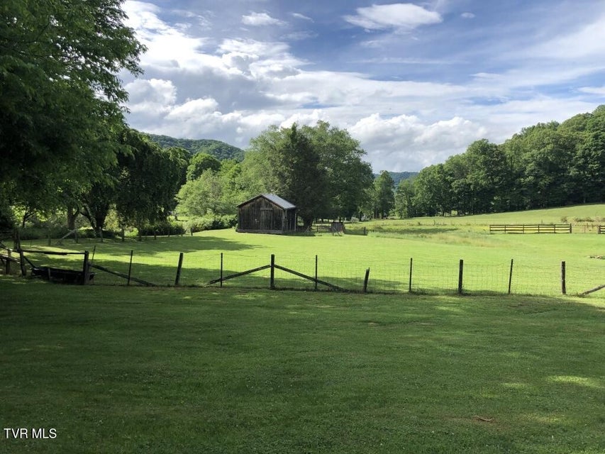 Photo #11: 451 Heaton Creek Road