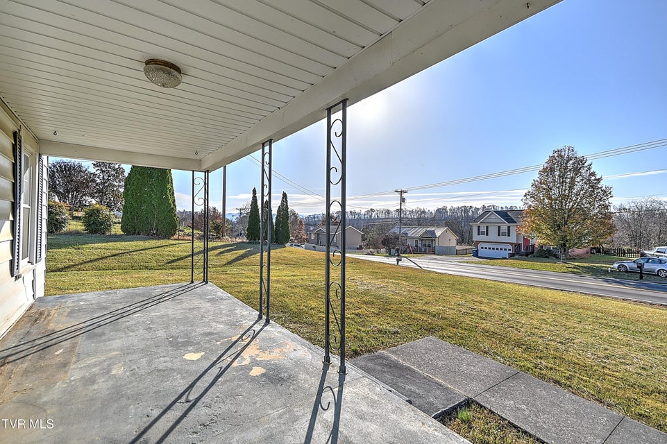 Photo #4: 1408 College Street