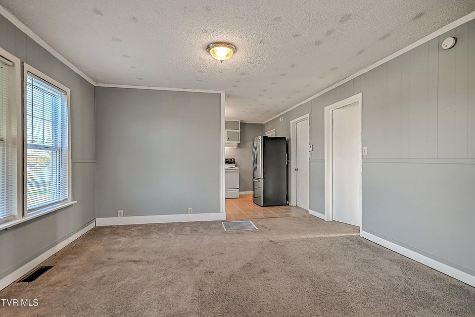 Photo #8: 1408 College Street