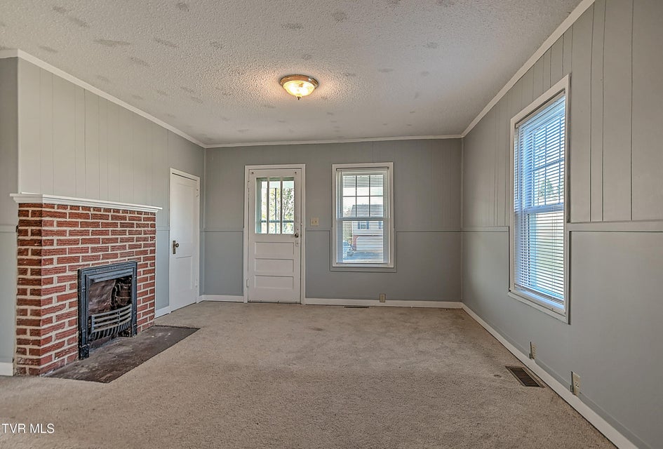 Photo #12: 1408 College Street