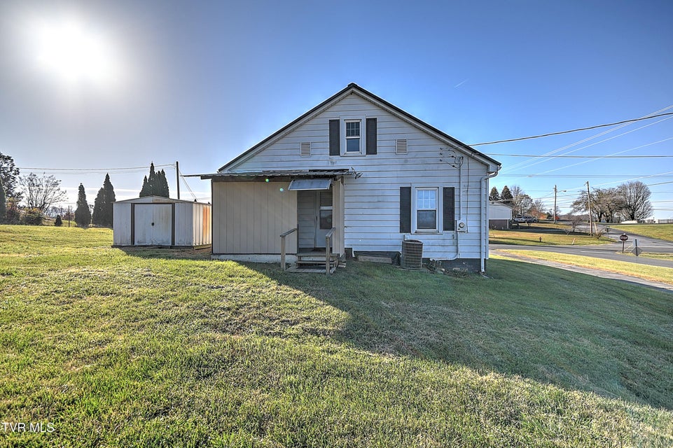 Photo #31: 1408 College Street