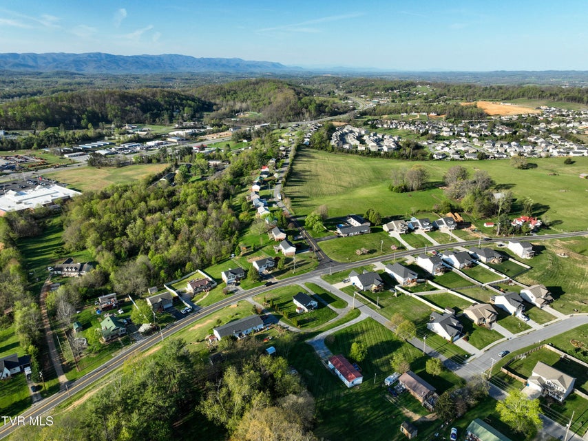 Photo #37: 1408 College Street