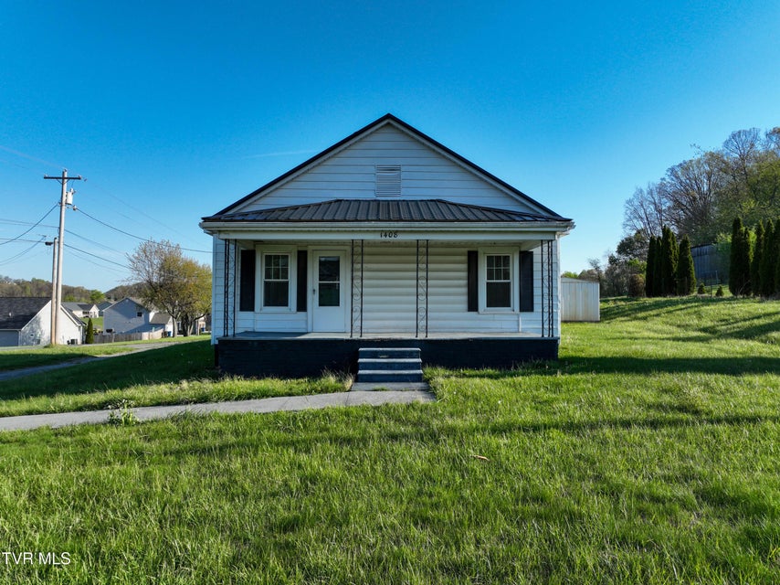 Photo #51: 1408 College Street