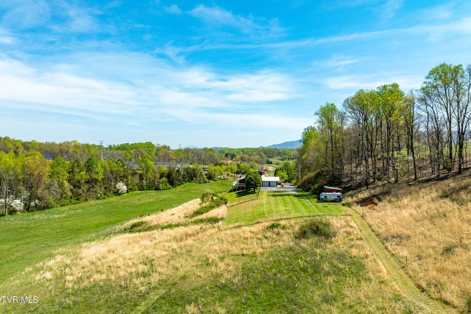 Photo #8: 2638 Highway 81 South 