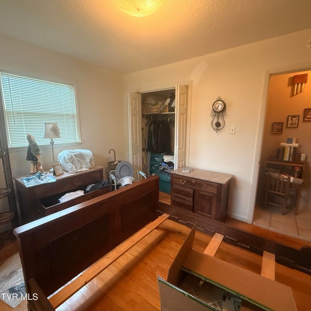 Photo #15: 136 Longview Rd Road