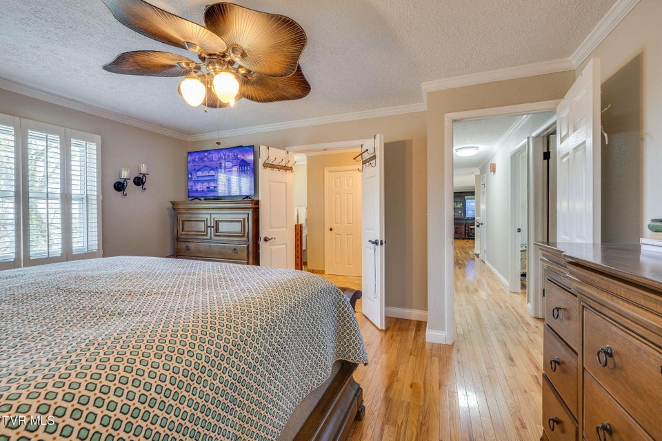 Photo #16: 2001 Welch Road