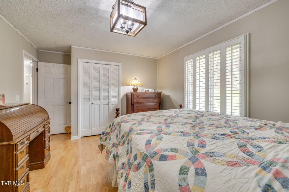 Photo #22: 2001 Welch Road