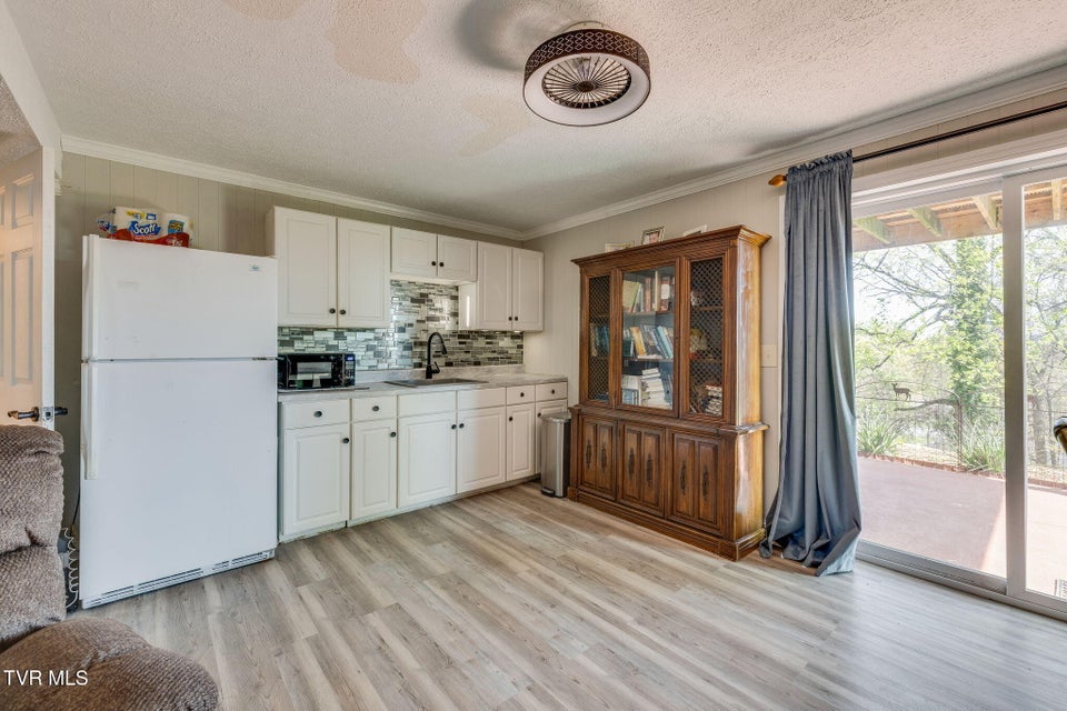 Photo #30: 2001 Welch Road