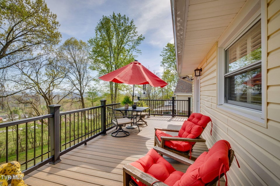 Photo #37: 2001 Welch Road