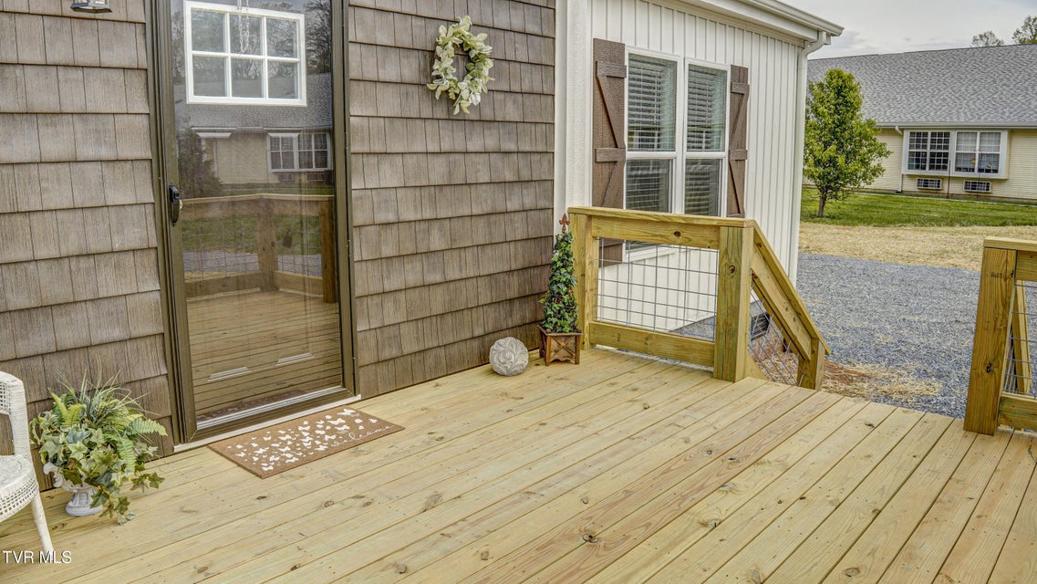 Photo #46: 850 Meadow View Road