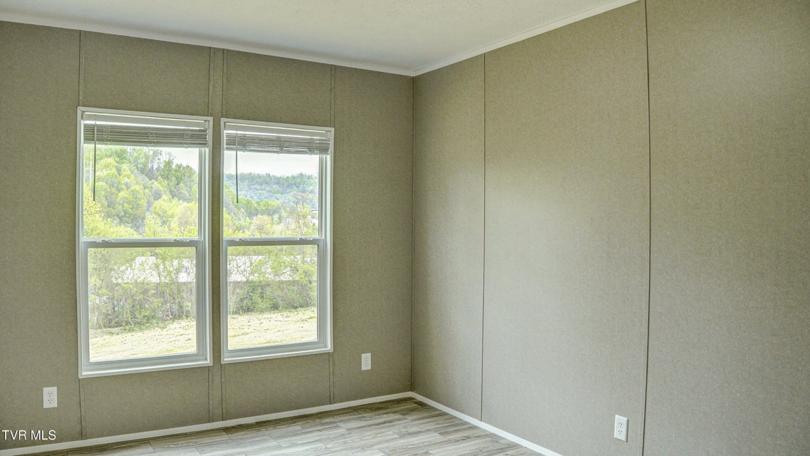 Photo #30: 850 Meadow View Road