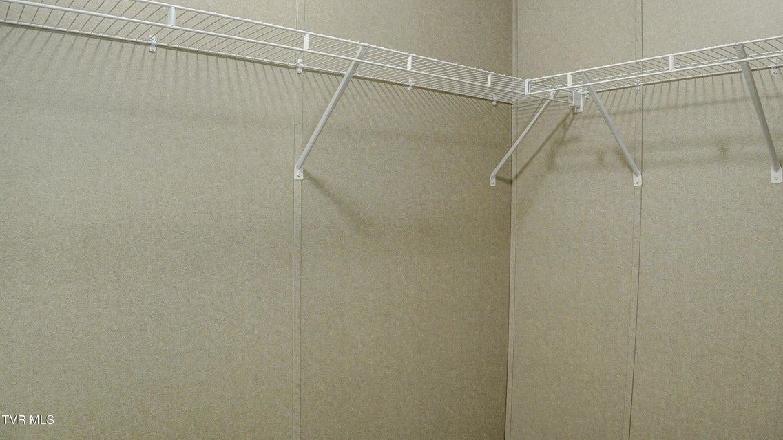 Photo #38: 850 Meadow View Road