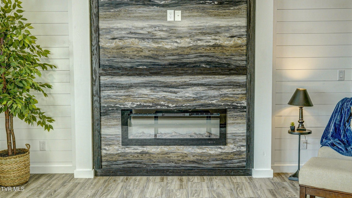 Photo #39: 850 Meadow View Road