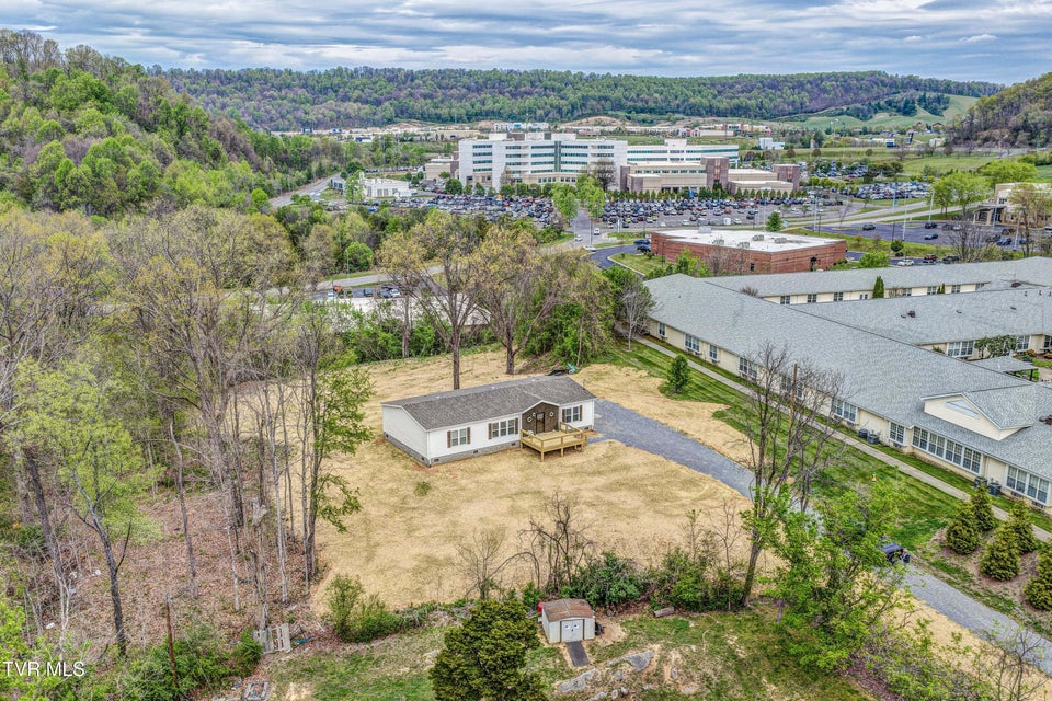 Photo #48: 850 Meadow View Road