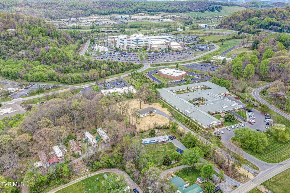 Photo #54: 850 Meadow View Road