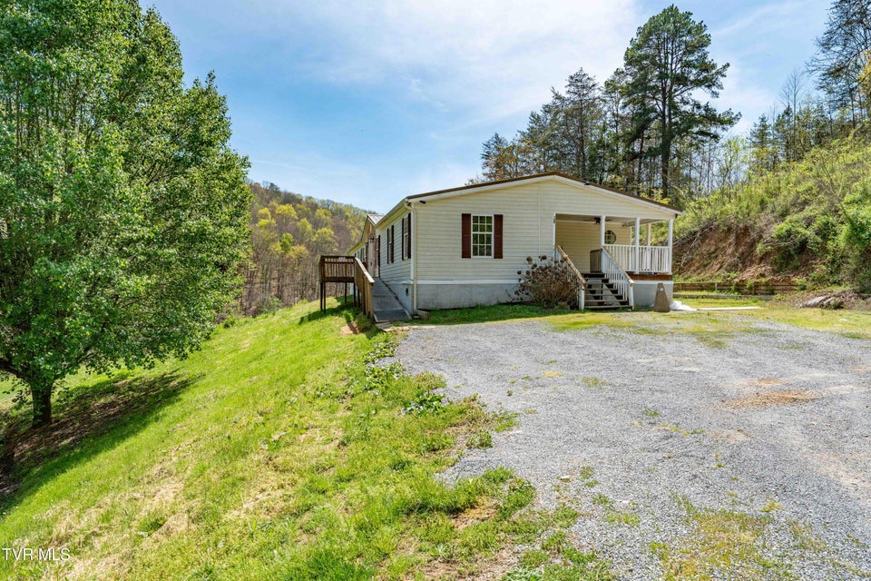 Photo #4: 107 Hollow Hill Lane