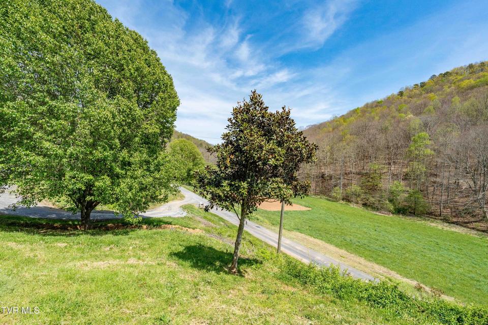 Photo #9: 107 Hollow Hill Lane