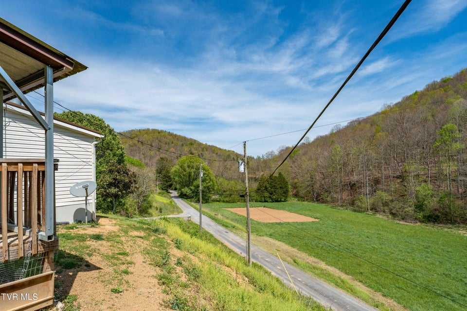 Photo #28: 107 Hollow Hill Lane