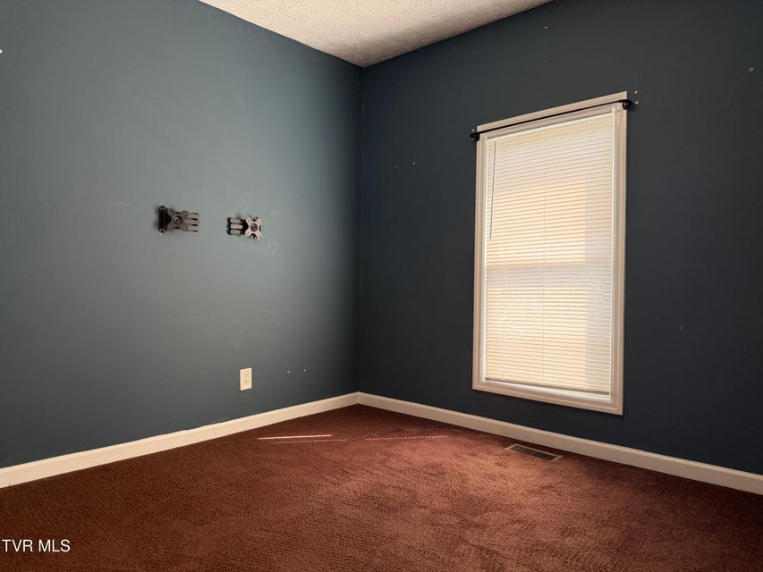 Photo #6: 142 Wanola Avenue