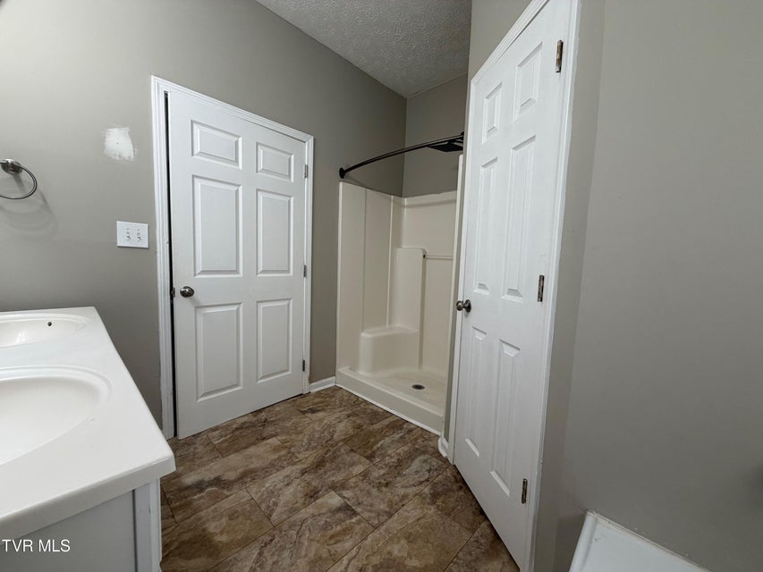 Photo #20: 142 Wanola Avenue