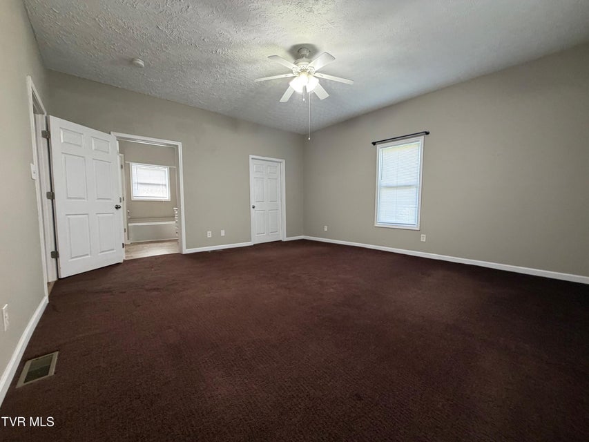 Photo #16: 142 Wanola Avenue